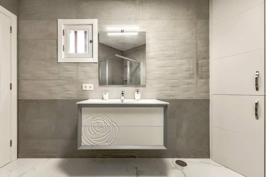 Modern Apartment In Parque Royal I, Playa Fanabe Costa Adeje  Esterno foto